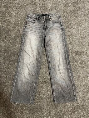 Stradivarius Gray Washed Women's Low Rise Straight-Leg Jeans